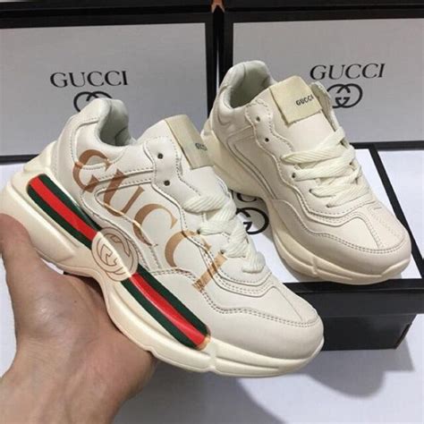 Cách phân biệt dép Gucci auth và fake .